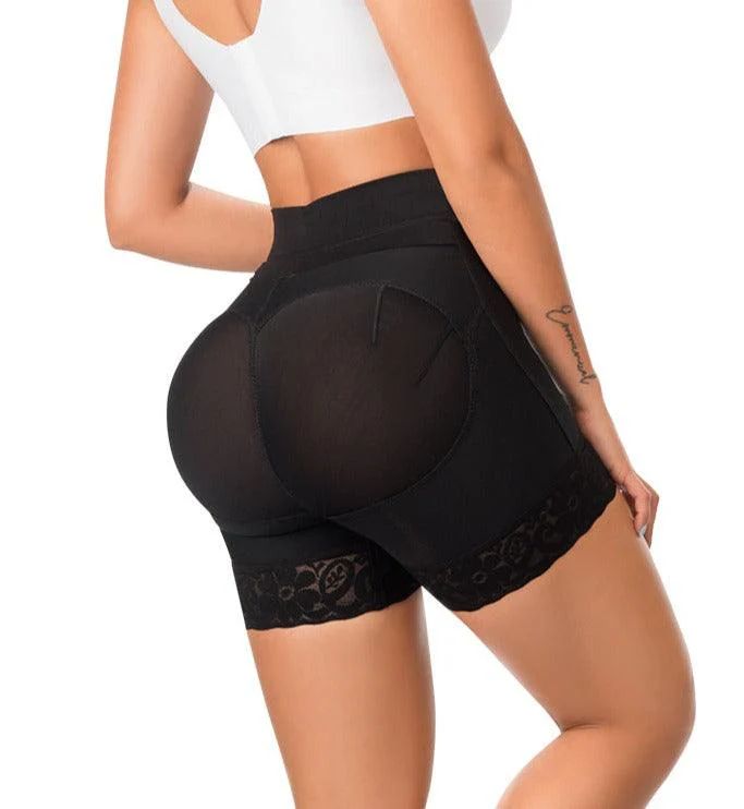 SHORT LEVANTA COLA